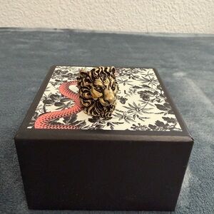 BRAND NEW Classic Gucci Lion Head Bronze Ring Size 15 / Small / 7.25